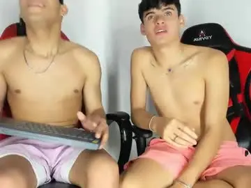 Chaturbate Watch Live Sex Cams of zaym_liam