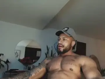Chaturbate Live Sex Cam of clark_strong