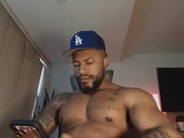 Chaturbate Live Sex Cam of clark_strong