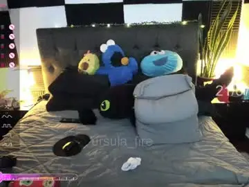 Chaturbate Free Porn Cam of ursula_fire