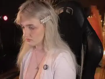 Chaturbate Adult Video Chat of snowflakeskitty