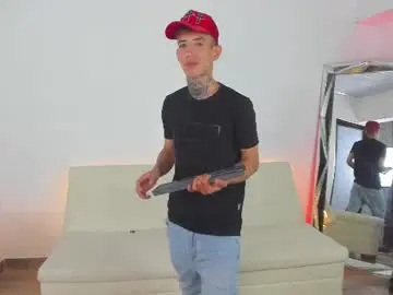 Chaturbate Best live sex cam show of darwin_stark