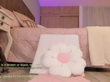 Chaturbate Watch Live Sex Cams of tatikiss_