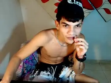 Chaturbate Live Sex Cam of jesshot_bigcock
