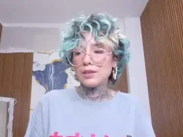 Chaturbate Watch Live Sex Cams of lyra_tay