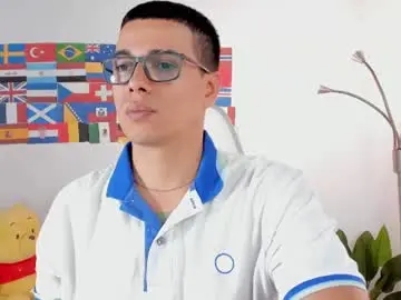 Chaturbate Nude Webcam of sergiocamiloa_30