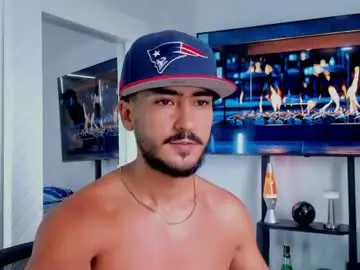 Chaturbate Live Sex Cam of david_johnson372