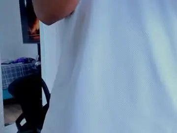 Chaturbate Live Sex Cam of david_johnson372