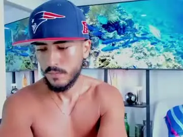 Chaturbate Best live sex cam show of david_johnson372