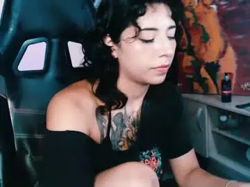Chaturbate Free Porn Cam of jaadee18