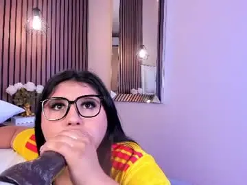Chaturbate Adult Webcams of avymilton