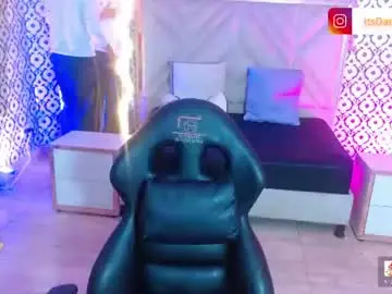 Chaturbate Sex Cam of damian_tay1