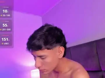 Chaturbate Live Sex of damien_howard