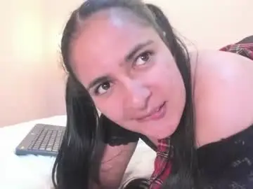 Chaturbate Live Sex Cam of khaterine_hot_1
