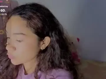 Chaturbate Free Live Porn of rossie_lanie_