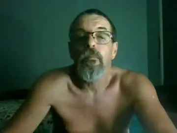 Chaturbate Live Sex Cam of maximus_oreally