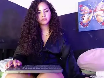 Chaturbate Live Sex Cam of luciana_keating