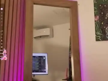 Chaturbate Best live sex cam show of megan_lara_
