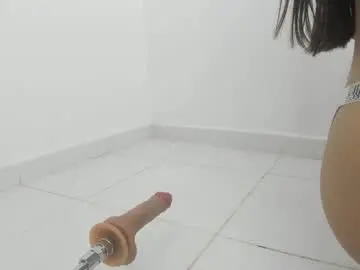 Chaturbate Live Porn of sweet_litle