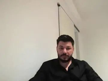 Chaturbate Live Sex Cam of chasingthevibe