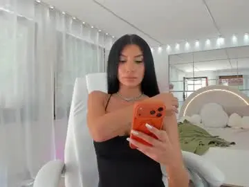 Chaturbate Live Sex Cam of miss_diamond__