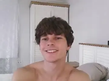 Chaturbate Best live sex cam show of eric_crush