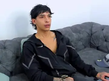 Chaturbate Free Live Porn of kroywave