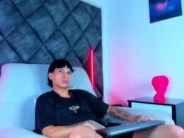 Chaturbate Watch Live Sex Cams of kroywave