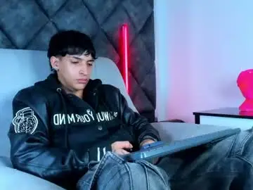 Chaturbate Adult Video Chat of kroywave