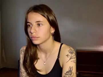 Chaturbate Adult Video Chat of lucyrait