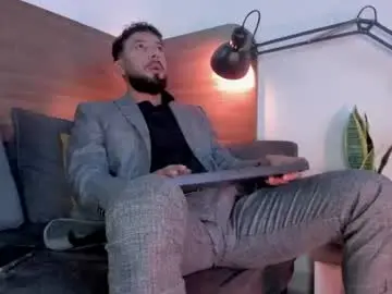 Chaturbate Live Porn of bruno_woods