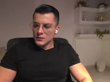 Chaturbate Live Sex of maximohoot
