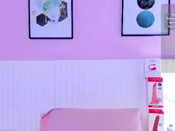 Chaturbate Live Sex Cam of myla_cute18