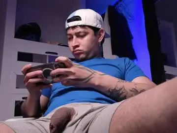 Chaturbate Free Live Porn of sky_wild