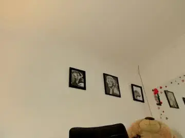 Chaturbate Best live sex cam show of melissa_ebony_