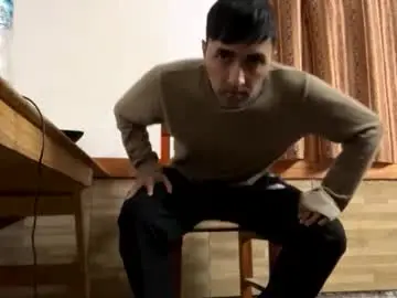 Chaturbate Live Sex Cam of y0ungwithbrowndick