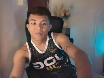 Chaturbate Live Sex Cam of shake_raytow34