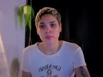 Chaturbate Adult Video Chat of laura_r23