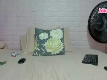 Chaturbate Adult Video Chat of allondra_11