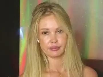 Chaturbate Watch Live Sex Cams of larine_morgan