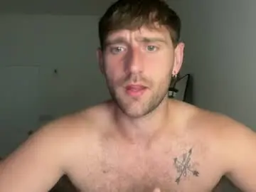 Chaturbate Live Sex Cam of lukegunn22