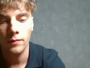 Chaturbate Live Sex Cam of joel_friendly