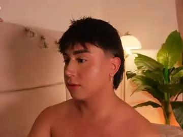 Chaturbate Watch Live Sex Cams of enyollbloss