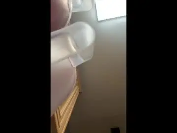 Chaturbate Live Sex of icanmakeyousquirt69