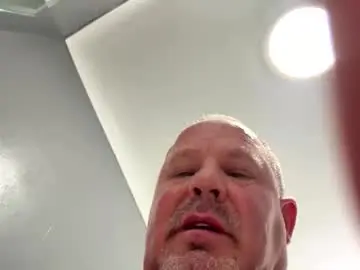 Chaturbate Nude Webcam of icanmakeyousquirt69