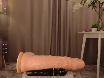 Chaturbate Live Sex Cam of tinastevenson