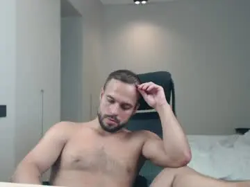 Chaturbate Live Sex Cam of sandro_best