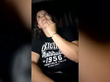 Chaturbate Live Porn of bigtitslala