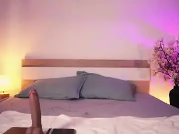 Chaturbate Live Sex Cam of misslullu