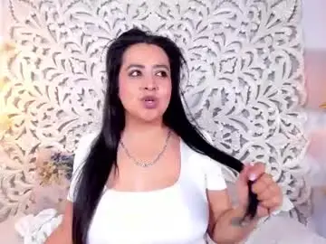 Chaturbate Free Porn Cam of miia_velvet_